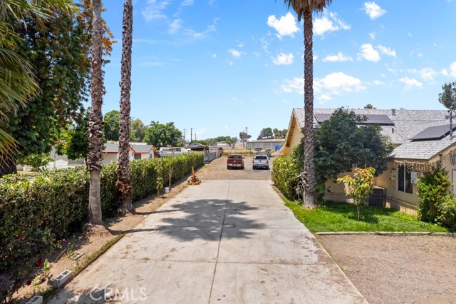 Detail Gallery Image 30 of 39 For 1986 Kern St, San Bernardino,  CA 92407 - 4 Beds | 2 Baths