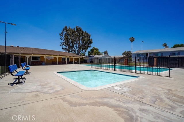 Detail Gallery Image 21 of 22 For 1855 E Riverside Dr #370,  Ontario,  CA 91761 - 3 Beds | 2 Baths