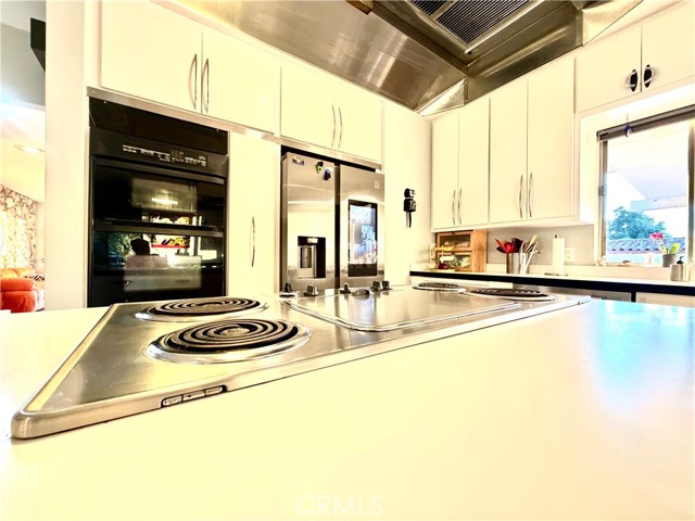 Detail Gallery Image 8 of 56 For 11759 S Circle Dr, Whittier,  CA 90601 - 3 Beds | 2/1 Baths