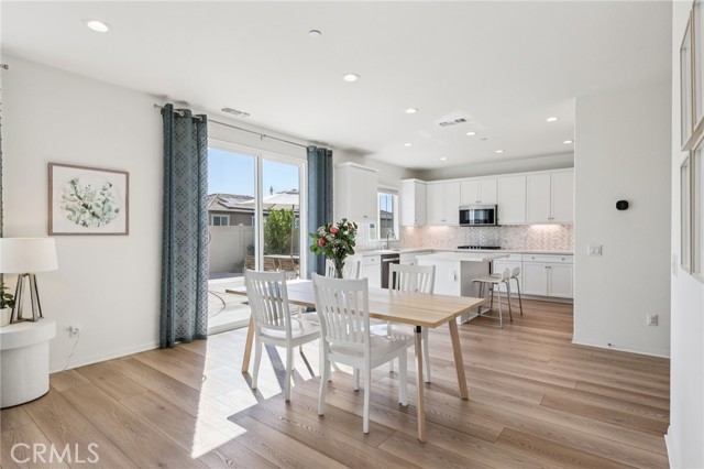 Detail Gallery Image 5 of 24 For 9650 Adora Ter, Riverside,  CA 92508 - 4 Beds | 3 Baths