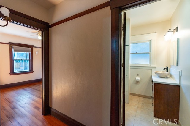 Detail Gallery Image 8 of 21 For 114 W 3rd St, San Dimas,  CA 91773 - 2 Beds | 1 Baths