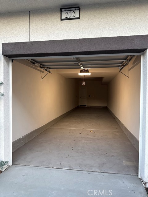 Detail Gallery Image 14 of 22 For 6114 Valentina Way #202,  Corona,  CA 92880 - 2 Beds | 2 Baths