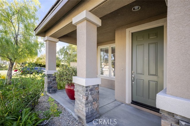 Detail Gallery Image 6 of 43 For 23806 Mission Puebla, Valencia,  CA 91354 - 5 Beds | 3/1 Baths