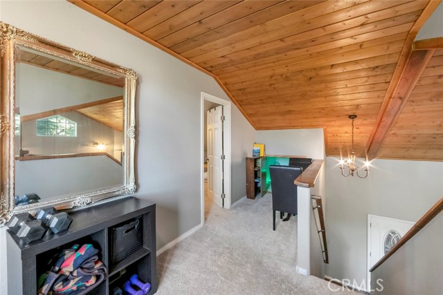 Detail Gallery Image 6 of 42 For 24622 Bernard, Crestline,  CA 92325 - 4 Beds | 3/1 Baths