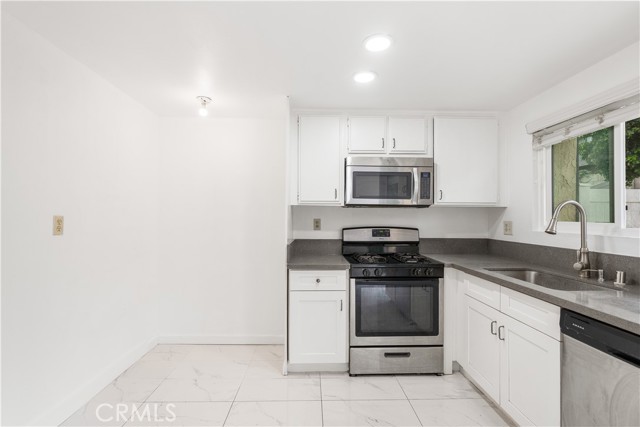 Detail Gallery Image 5 of 45 For 1818 W Garvey Ave #K,  Alhambra,  CA 91803 - 3 Beds | 3 Baths