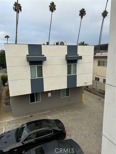 Detail Gallery Image 27 of 29 For 621 N Normandie Ave, Los Angeles,  CA 90004 - 5 Beds | 5 Baths