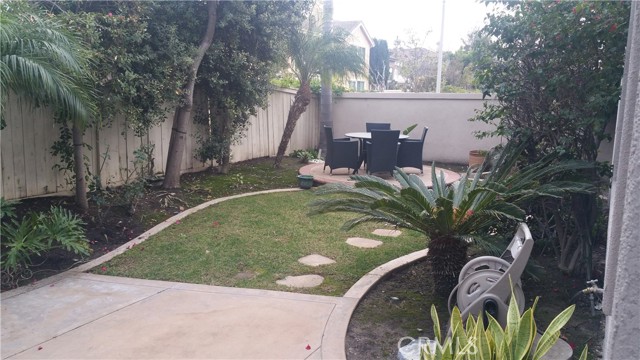 Detail Gallery Image 16 of 28 For 12 Santa Rida, Irvine,  CA 92606 - 5 Beds | 3 Baths