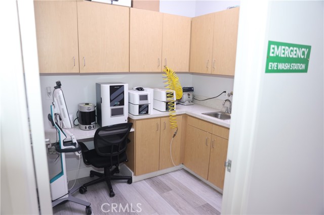 3950 Pierce St, Riverside CA: https://media.crmls.org/medias/63095502-398f-4dd9-8f7e-98d6b35aa18d.jpg