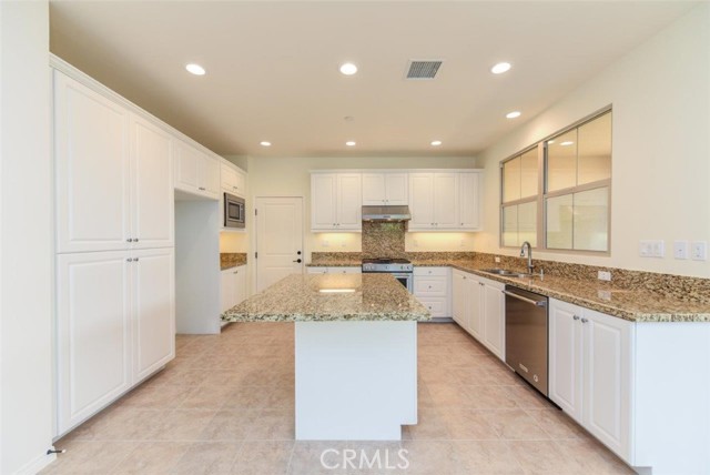 Detail Gallery Image 22 of 29 For 57 Quill, Irvine,  CA 92620 - 4 Beds | 3 Baths