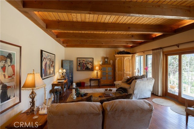 Detail Gallery Image 17 of 43 For 1131 Kickapoo Ct, Big Bear City,  CA 92314 - 3 Beds | 3/1 Baths