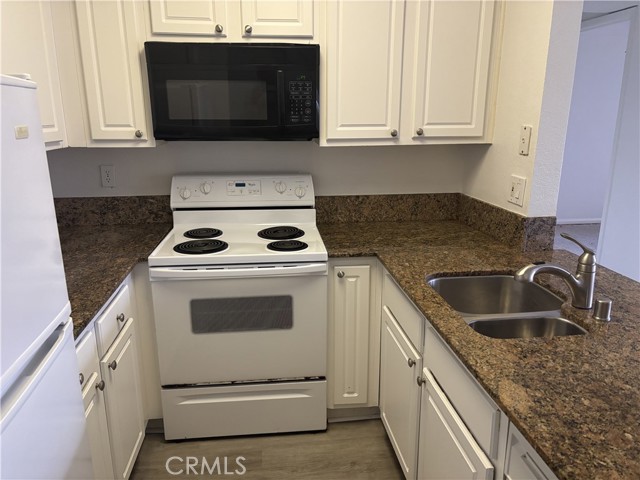 Detail Gallery Image 13 of 37 For 8889 Caminito Plaza Centro #7304,  San Diego,  CA 92122 - 2 Beds | 2 Baths
