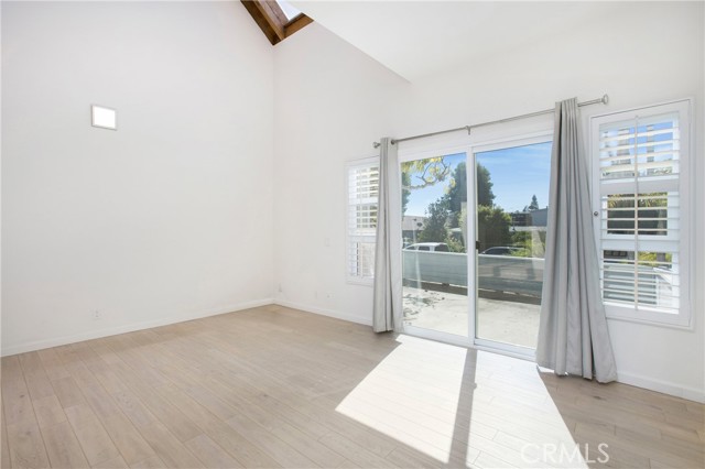 Detail Gallery Image 7 of 38 For 552 Cypress a,  Laguna Beach,  CA 92651 - 2 Beds | 2 Baths