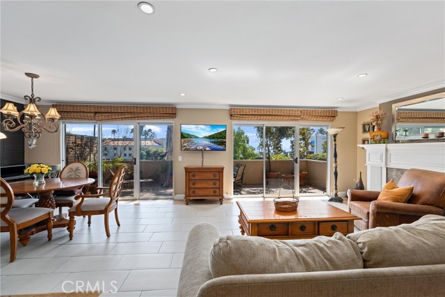 Detail Gallery Image 7 of 36 For 280 Cliff Dr #1,  Laguna Beach,  CA 92651 - 2 Beds | 2 Baths