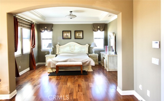 Detail Gallery Image 9 of 16 For 20424 via Sansovino, Los Angeles,  CA 91326 - 4 Beds | 4/1 Baths