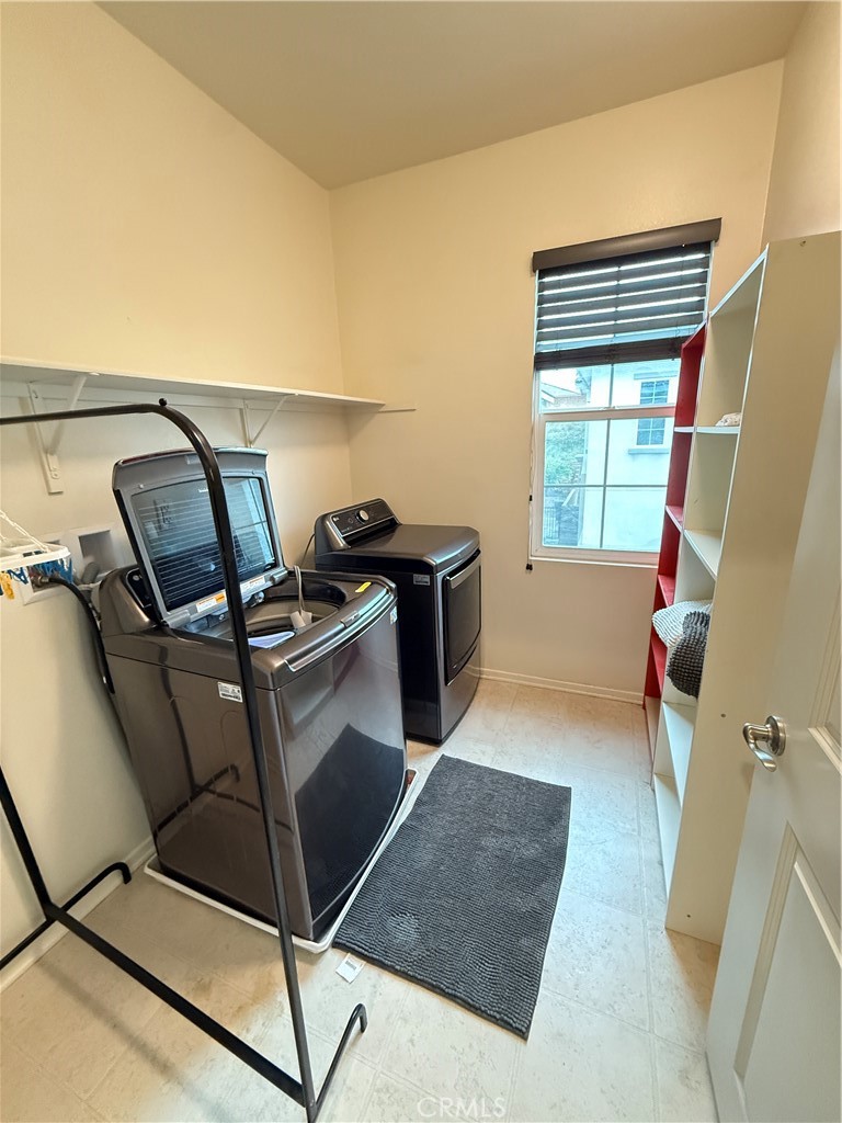 MLS #OC25162651 image #17