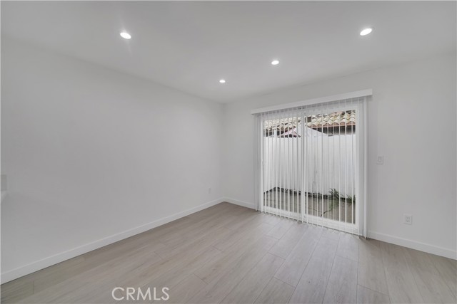 Detail Gallery Image 10 of 51 For 16722 Goldenwest St, Huntington Beach,  CA 92647 - – Beds | – Baths