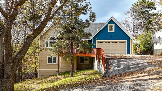 1253 Golden Rule, Lake Arrowhead CA: https://media.crmls.org/medias/630d0912-1d79-41a4-ad20-f9b1ce221974.jpg