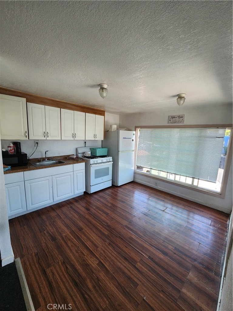 MLS #OC24187655 img 1