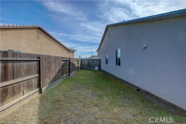 Detail Gallery Image 28 of 30 For 1705 Spadafore St, Los Banos,  CA 93635 - 3 Beds | 2 Baths