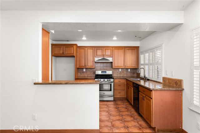 Detail Gallery Image 10 of 31 For 13474 Columbus, Fontana,  CA 92336 - 2 Beds | 2 Baths