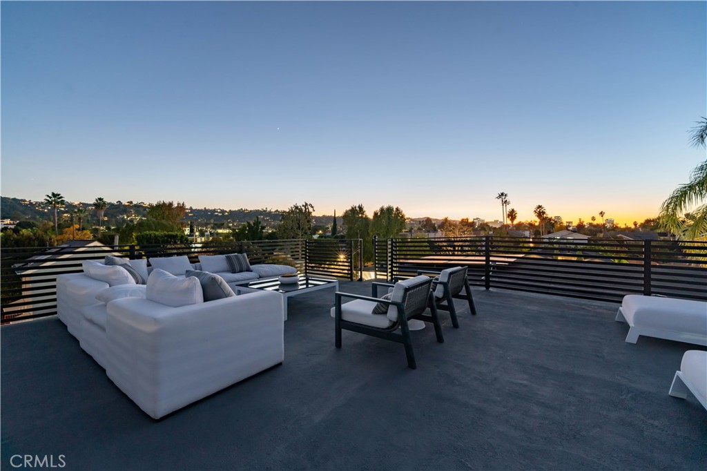 4532 Calhoun AvenueSherman Oaks img 2