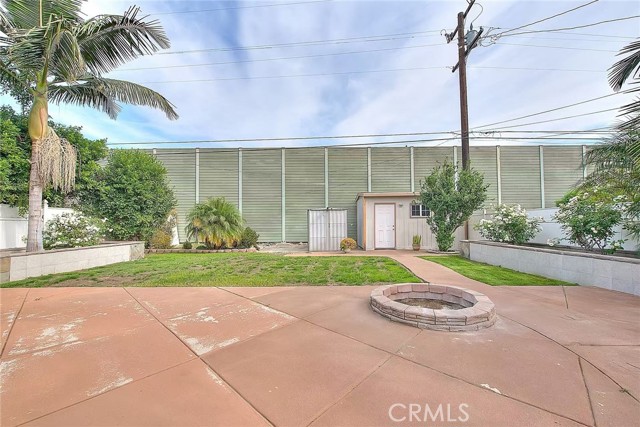 6442 Raymond Avenue, Long Beach CA: https://media.crmls.org/medias/630f8f73-1062-492d-94a3-e25d7ceb118e.jpg
