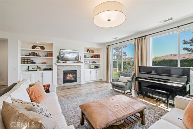 Detail Gallery Image 12 of 62 For 28658 Farrier Dr, Valencia,  CA 91354 - 3 Beds | 3/1 Baths