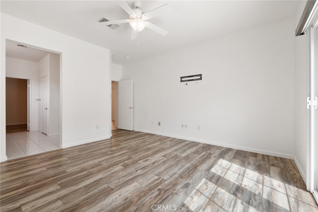 MLS #OC25096888 img 21