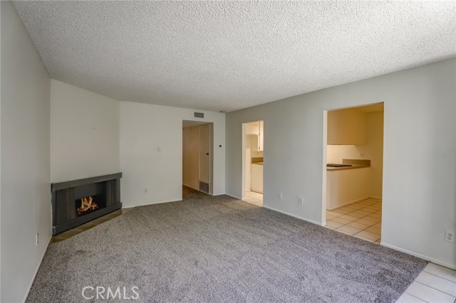 Detail Gallery Image 6 of 24 For 210 E Palmdale Ave #2,  Orange,  CA 92865 - 2 Beds | 2 Baths