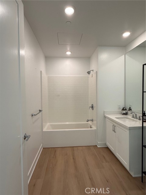 Detail Gallery Image 33 of 33 For 3414 Rivington, Irvine,  CA 92612 - 2 Beds | 2/1 Baths