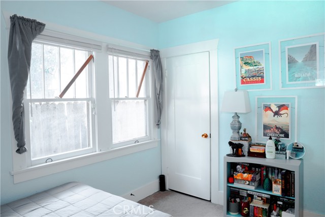 7319 Owensmouth Avenue, Canoga Park CA: https://media.crmls.org/medias/63110e4c-5516-4741-bd3a-72a7167aab64.jpg