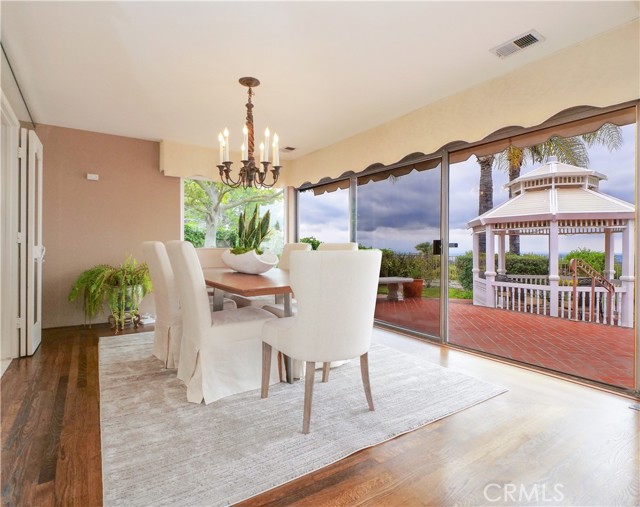 Formal dining room