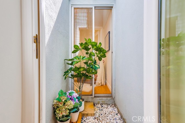 Detail Gallery Image 18 of 66 For 26832 Avenue of the Oaks #D,  Newhall,  CA 91321 - 2 Beds | 2 Baths