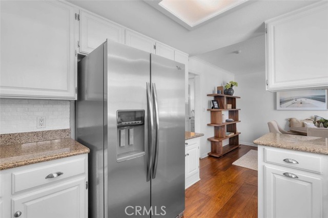 Detail Gallery Image 6 of 20 For 515 S Broadway #B,  Redondo Beach,  CA 90277 - 2 Beds | 2/1 Baths