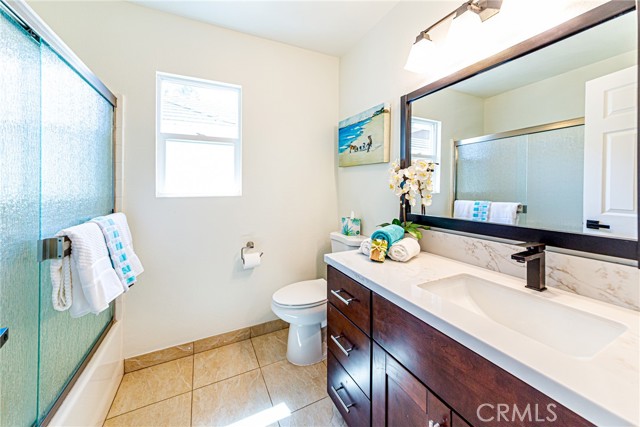 Detail Gallery Image 22 of 41 For 162 Sims Way, Placentia,  CA 92870 - 4 Beds | 2/1 Baths