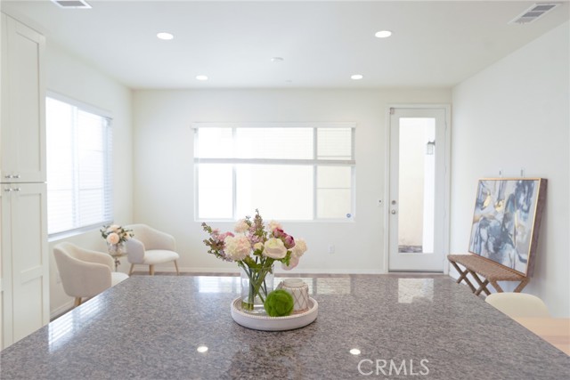 Detail Gallery Image 8 of 29 For 273 S Vermont Ave, Glendora,  CA 91741 - 3 Beds | 3 Baths