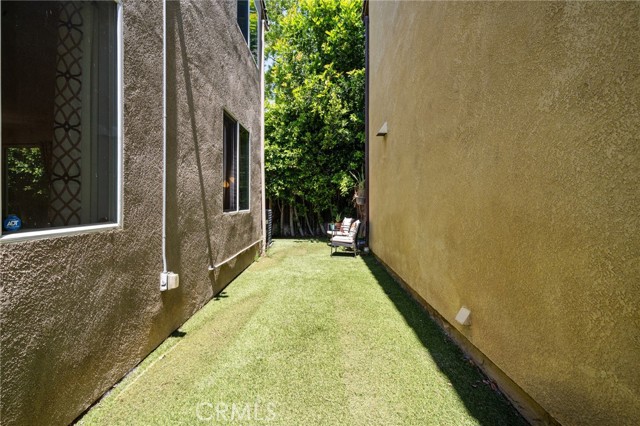 Detail Gallery Image 34 of 35 For 16741 Tim Ln, Van Nuys,  CA 91406 - 4 Beds | 3 Baths