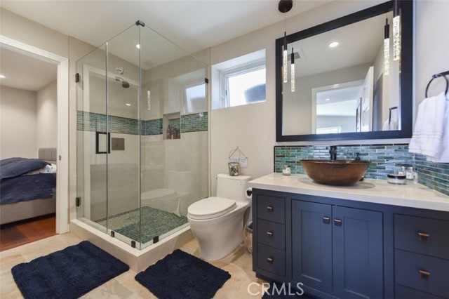 Detail Gallery Image 28 of 38 For 2192 Crestview Dr, Laguna Beach,  CA 92651 - 3 Beds | 3/1 Baths