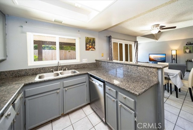 Detail Gallery Image 14 of 27 For 25167 Wendy Way, Moreno Valley,  CA 92551 - 3 Beds | 2/1 Baths