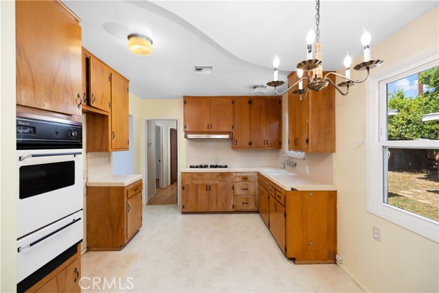 9559 Blackley Street, Temple City CA: https://media.crmls.org/medias/63123dcf-b5c7-4627-892c-d116cdb5553b.jpg