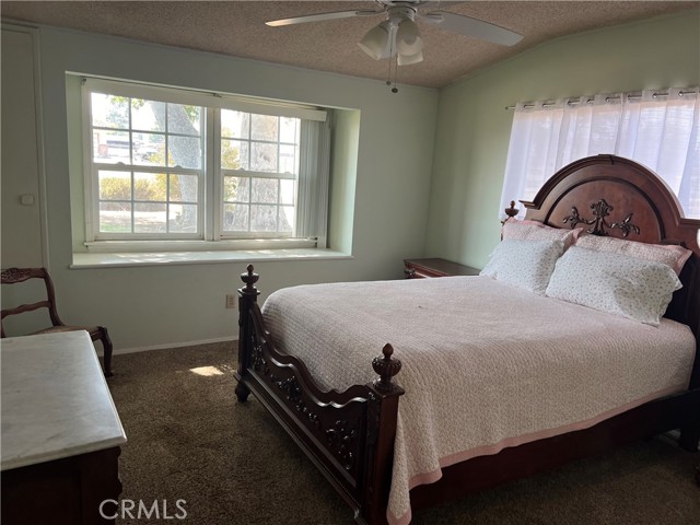 28900 Reservoir Avenue, Nuevo CA: https://media.crmls.org/medias/63127a1a-8831-47db-a864-add06d3b813c.jpg