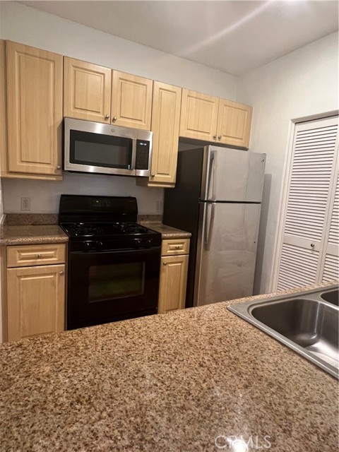 2310 Watermarke Place, Irvine, California 92612, 1 Bedroom Bedrooms, ,1 BathroomBathrooms,Residential Lease,For Rent,2310 Watermarke Place,CROC24235026