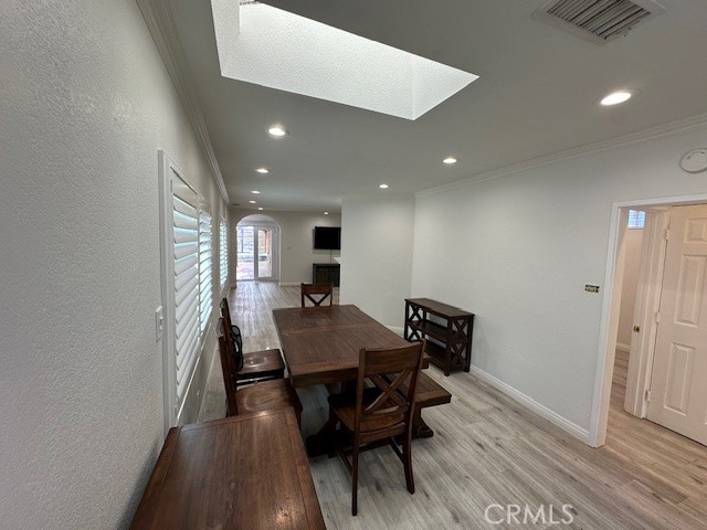 Detail Gallery Image 10 of 29 For 2820 W Chandler Bld, Burbank,  CA 91505 - 3 Beds | 2 Baths