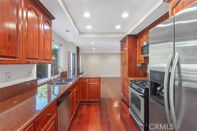 Detail Gallery Image 8 of 37 For 4 Wood Nymph, Irvine,  CA 92604 - 3 Beds | 2/1 Baths