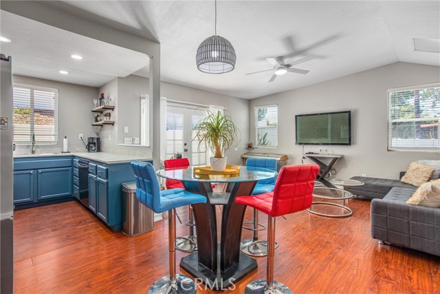 31607 Florida Street, Redlands CA: https://media.crmls.org/medias/6314260c-a0e4-421e-a799-3382c7d033b8.jpg