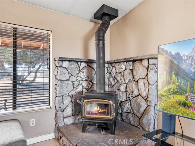 Detail Gallery Image 8 of 31 For 9176 Coleridge Rd, Hesperia,  CA 92344 - 3 Beds | 2 Baths