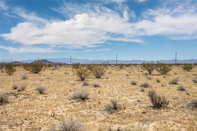 Detail Gallery Image 2 of 18 For 4 Orion St, Joshua Tree,  CA 92252 - – Beds | – Baths