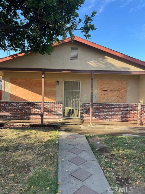 Detail Gallery Image 1 of 29 For 1311 W 1st St, Merced,  CA 95341 - 4 Beds | 2 Baths