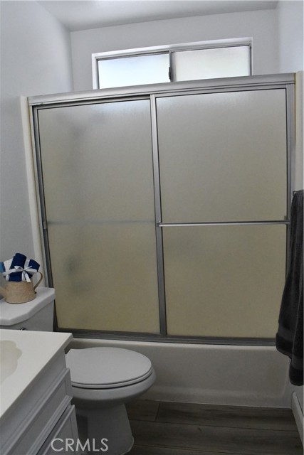 1956 Calle Arboleda, Hemet CA: https://media.crmls.org/medias/6315c02a-e288-4258-9325-7e3eb978ff6a.jpg