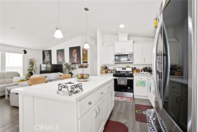 13202 Hoover Street, Westminster CA: https://media.crmls.org/medias/6315ec5a-8135-4a2b-ac74-44cceaf4f77c.jpg